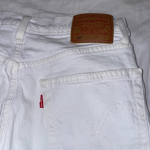 Levi’s 501 High Rise White Straight Leg Jeans - Picture 3 of 4